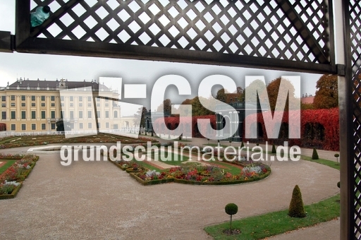 Schloss_Schönbrunn_Kronprinzgarten_03.JPG